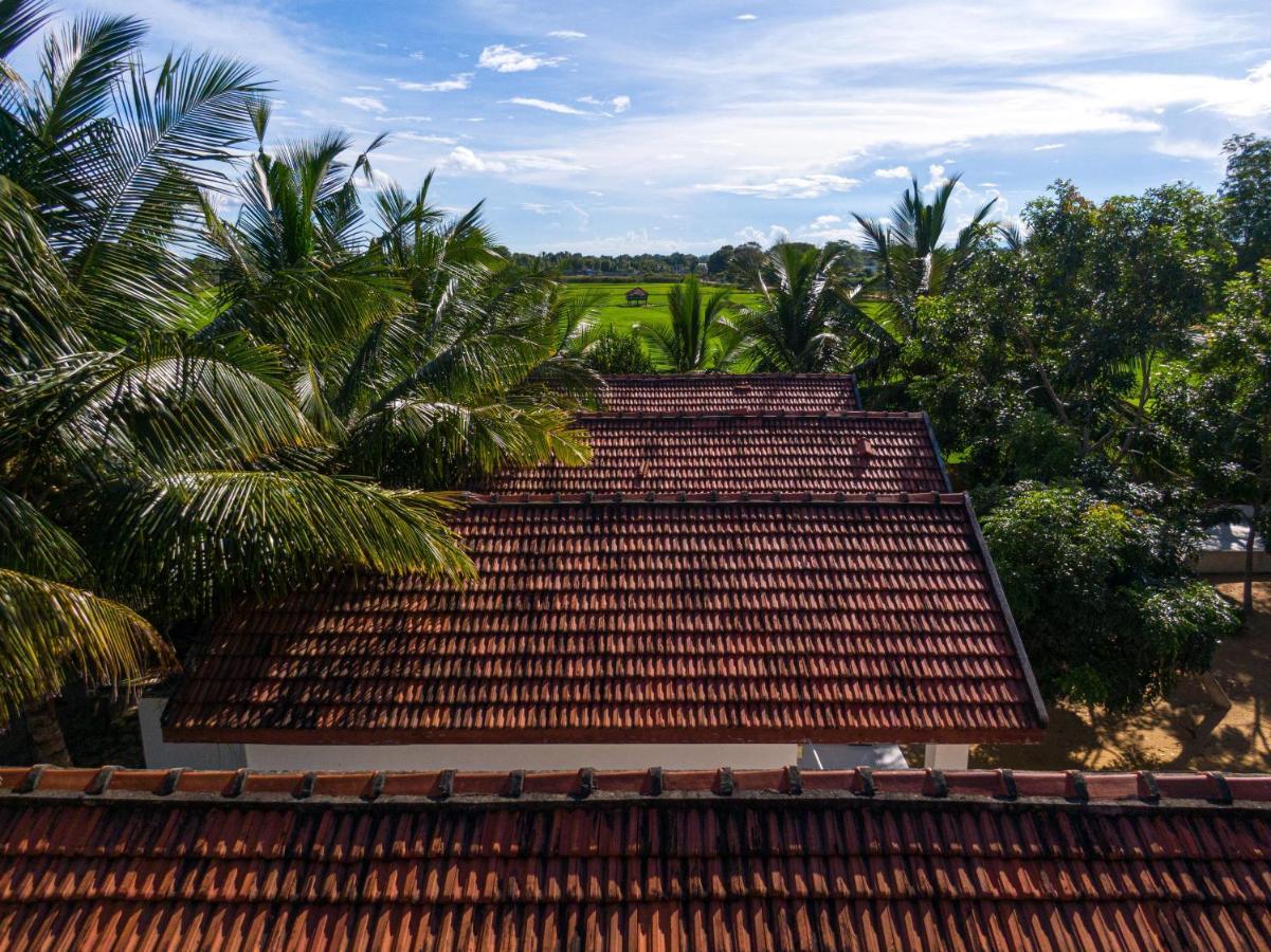 Surf & Yoga Arugam Bay Hotel ภายนอก รูปภาพ