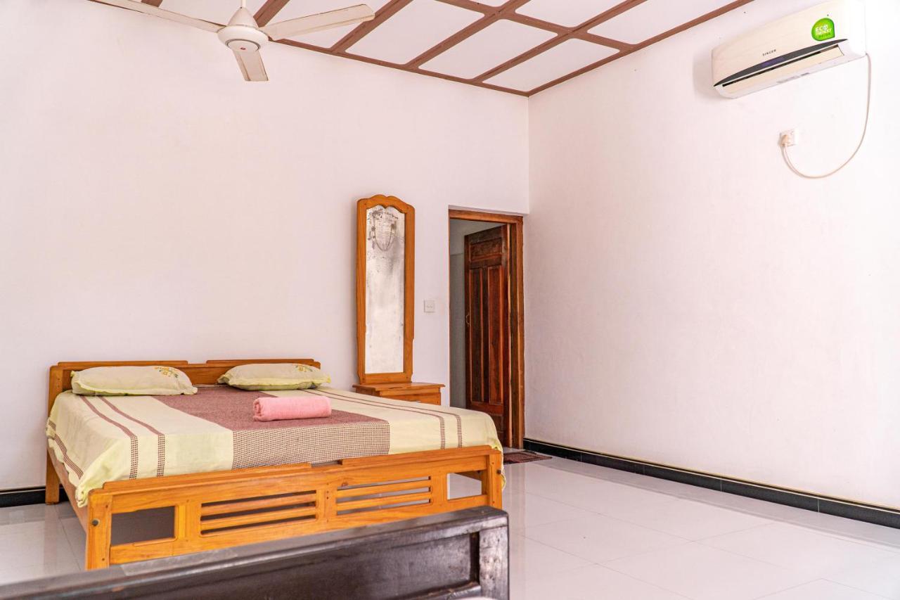 Surf & Yoga Arugam Bay Hotel ภายนอก รูปภาพ