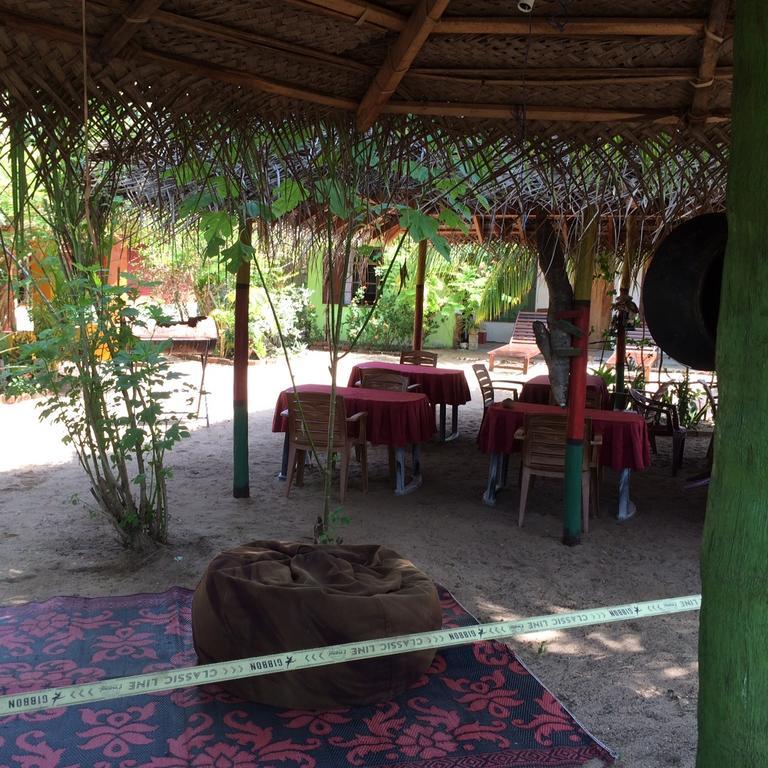 Surf & Yoga Arugam Bay Hotel ภายนอก รูปภาพ