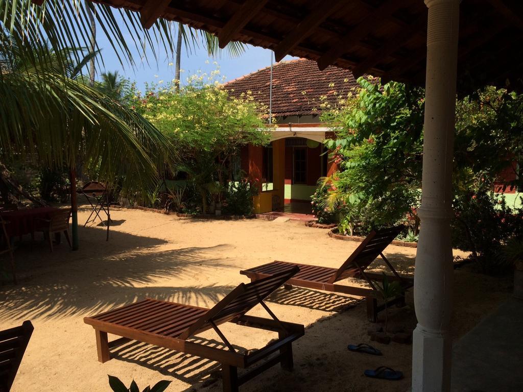 Surf & Yoga Arugam Bay Hotel ภายนอก รูปภาพ