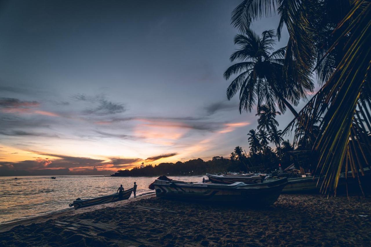 Surf & Yoga Arugam Bay Hotel ภายนอก รูปภาพ